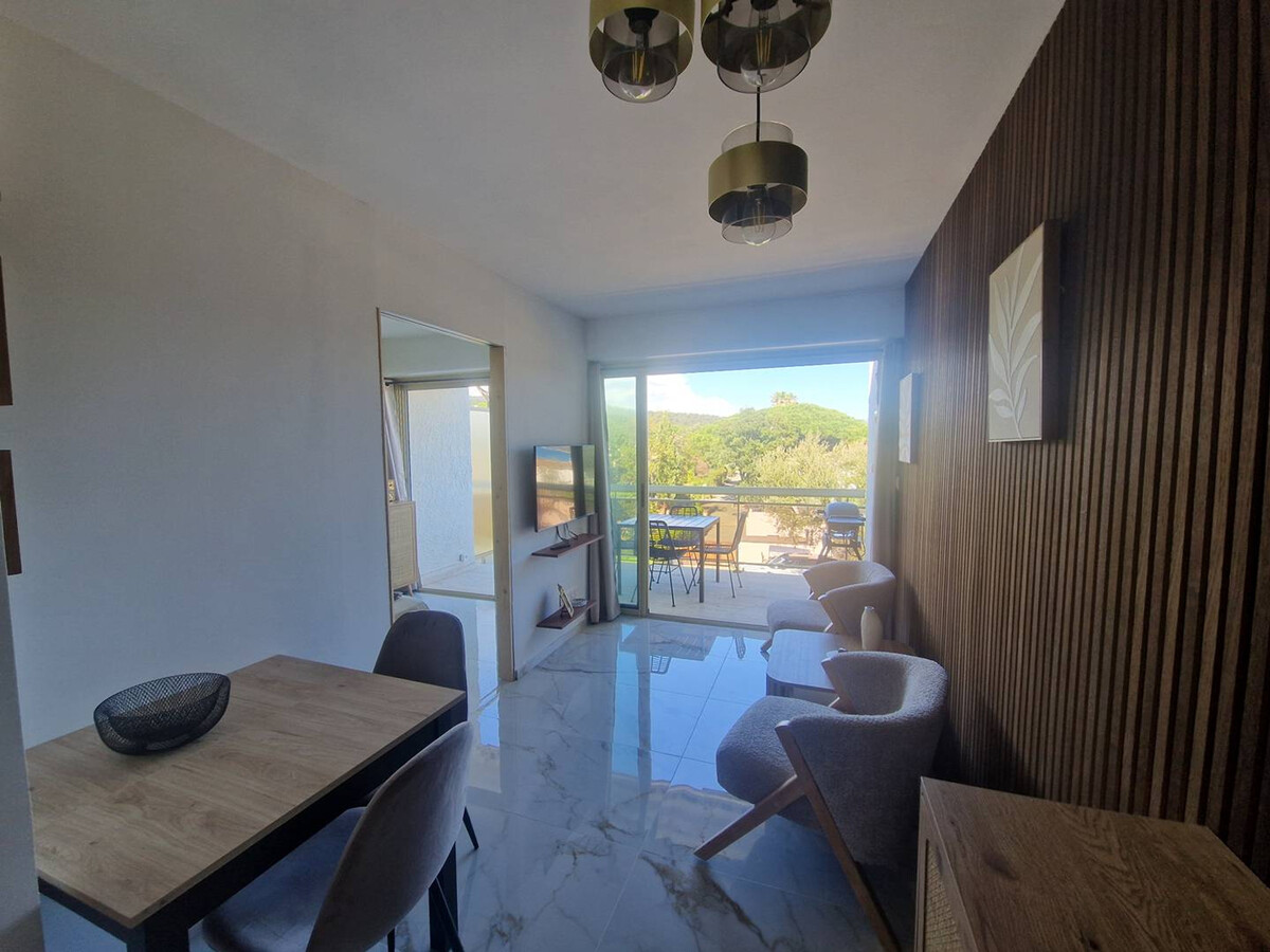 Appartement 2 pers. avec terrasse vue baie à Cavalaire - Photo 6