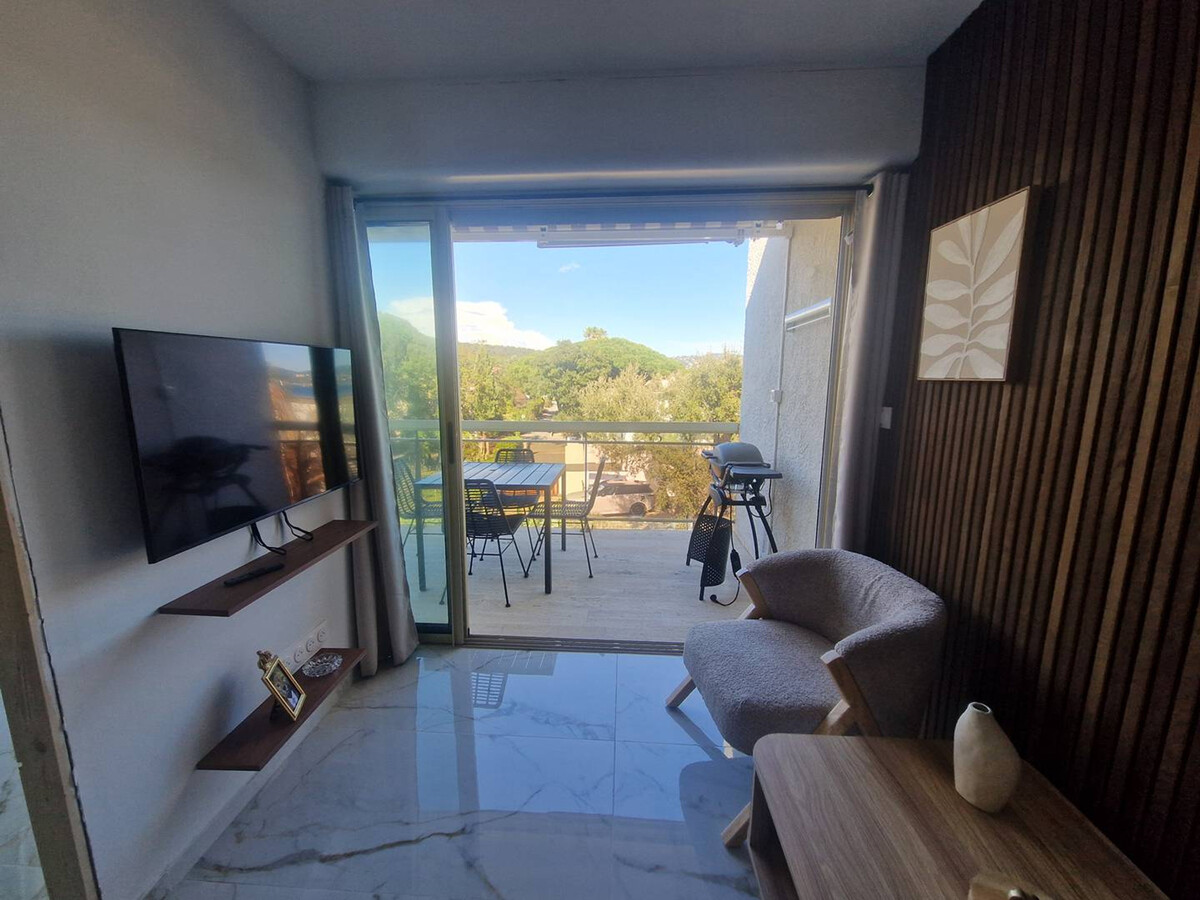 Appartement 2 pers. avec terrasse vue baie à Cavalaire - Photo 8