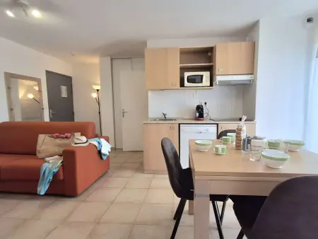 Appartement 6 pers. climatisé à 500m de la plage : photo 2