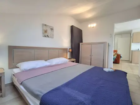 Appartement 6 pers. climatisé à 500m de la plage : photo 9