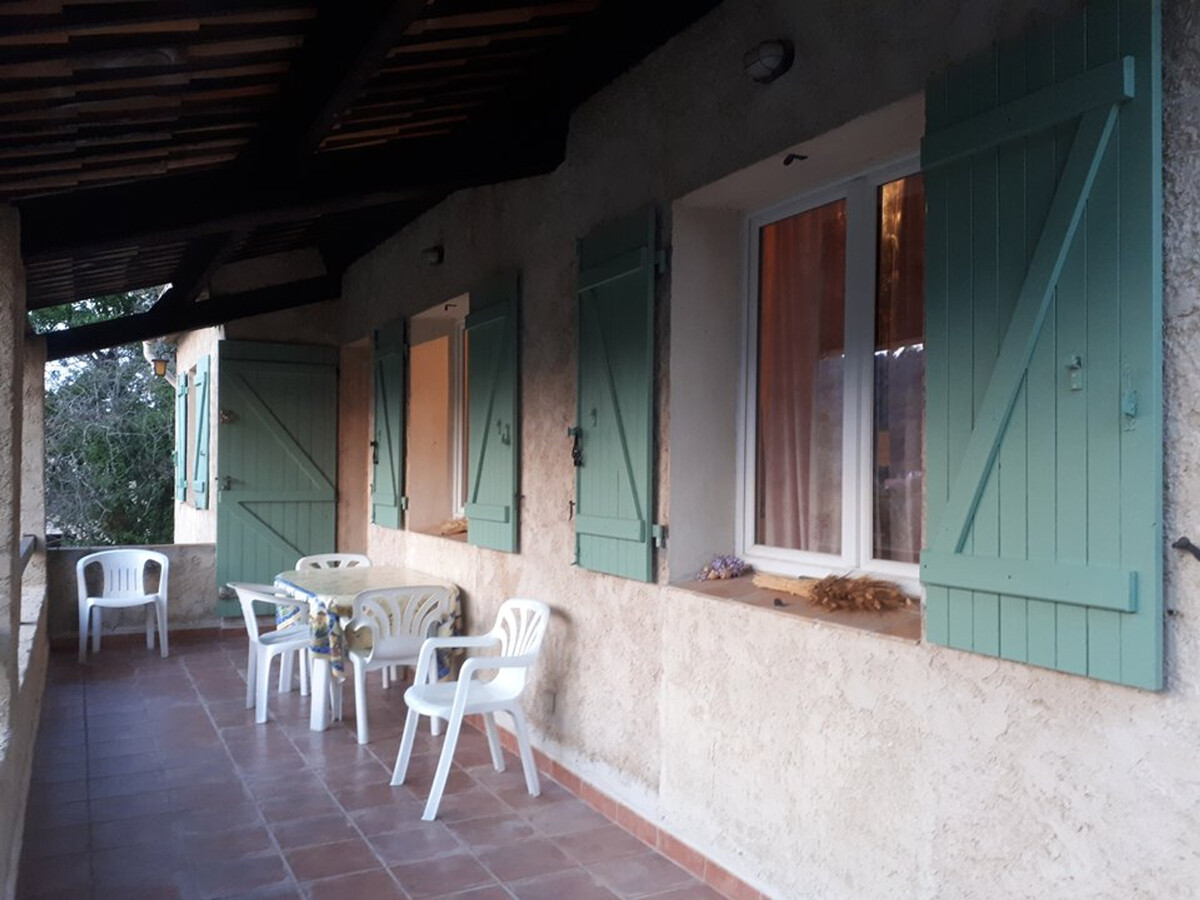 Villa provençale avec terrasse et jardin à Riez - Photo 3