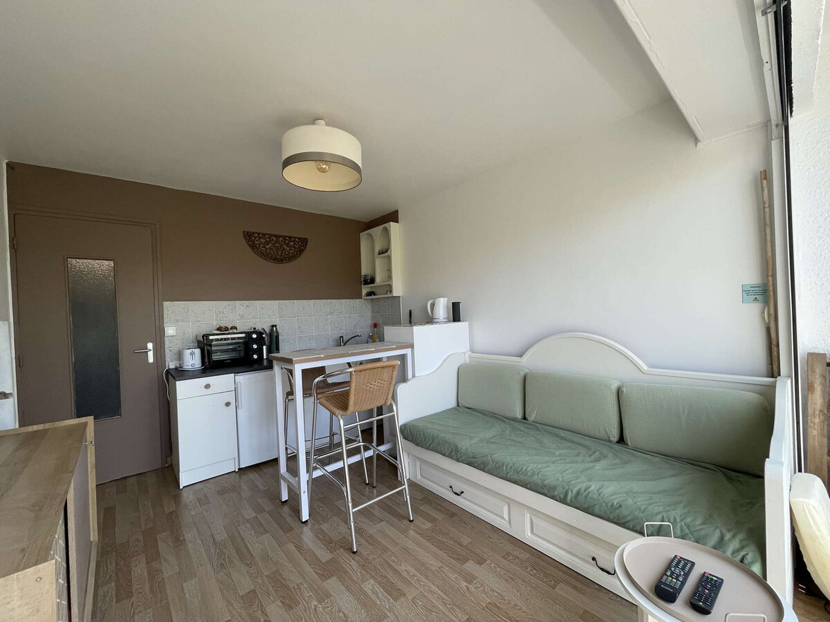 Studio cabine pieds dans l'eau au Lavandou - Photo 2