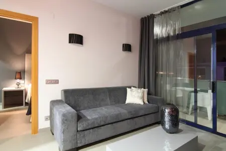 APOLO SUITES RENTALMAR 4/6, Appartement à Costa Dorada près de Plage - Photo 11