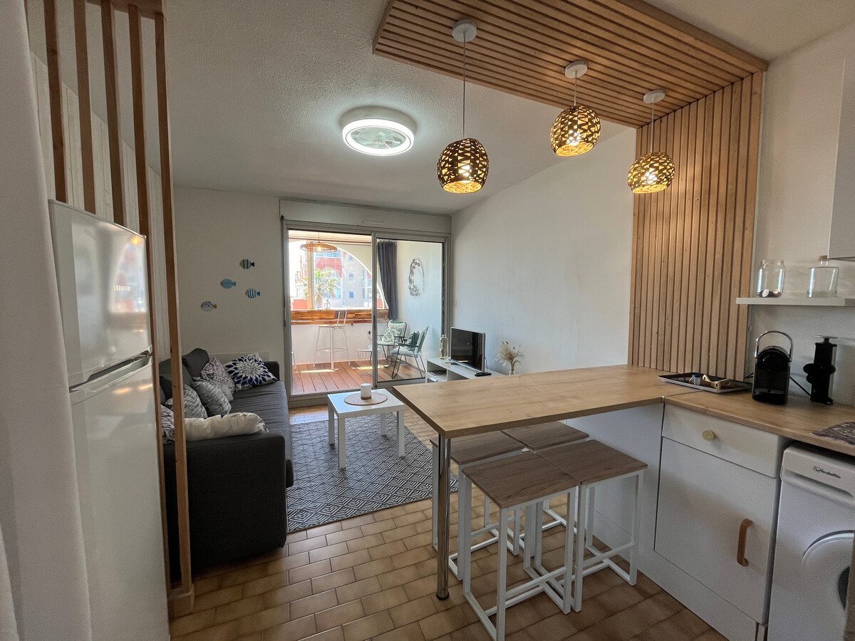 Deux pièces vue canal, loggia et parking à Sète - Photo 4