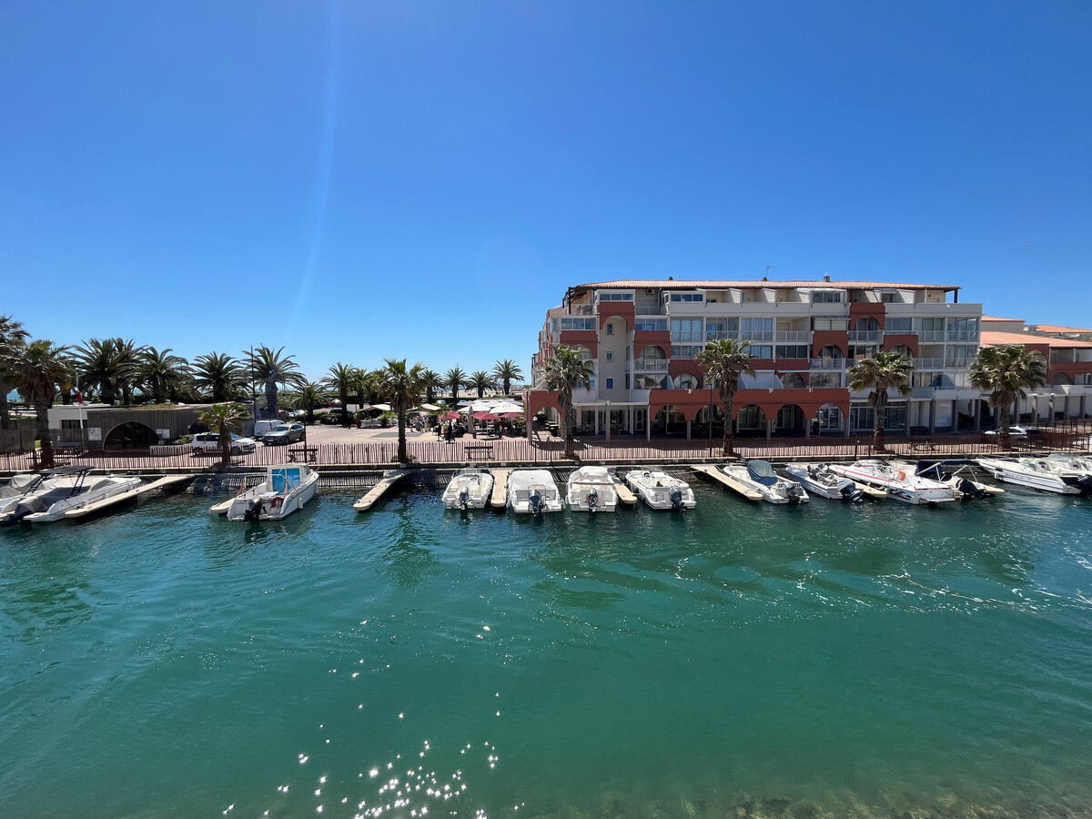 Deux pièces vue canal, loggia et parking à Sète - Photo 11