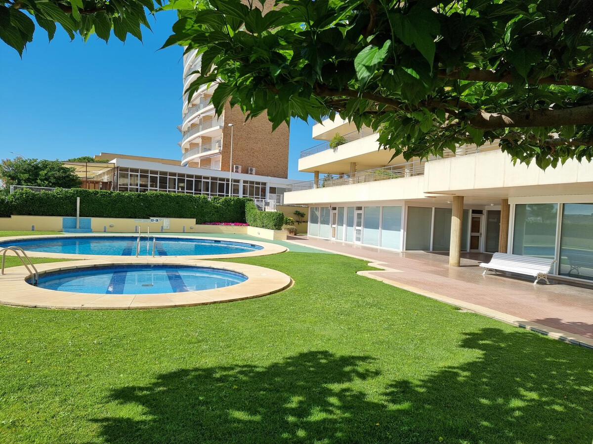 Appartement face à la mer avec terrasse à L'Escala - Photo 4