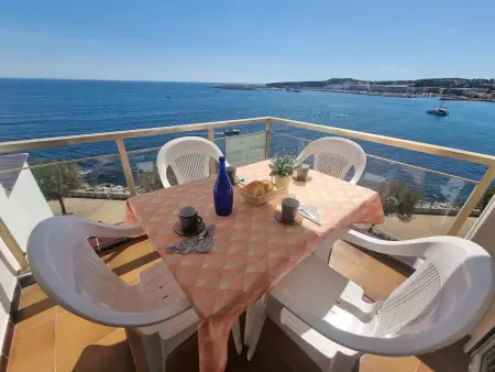 Location appartement à L'Escala, Appartement cosy avec terrasse et piscine à LEscala