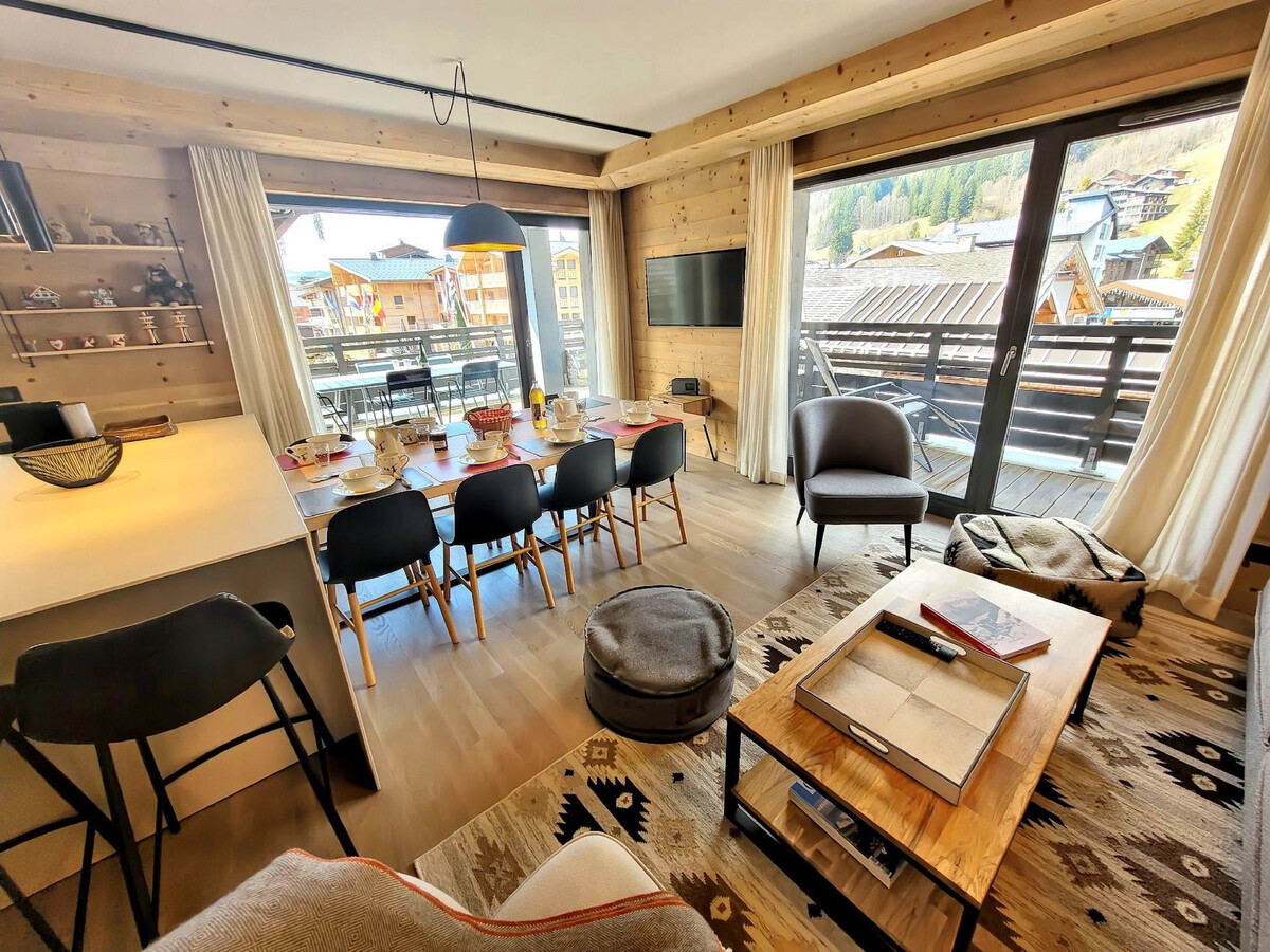 Appartement 8 pers aux pieds des pistes, centre Les Gets - Photo 3