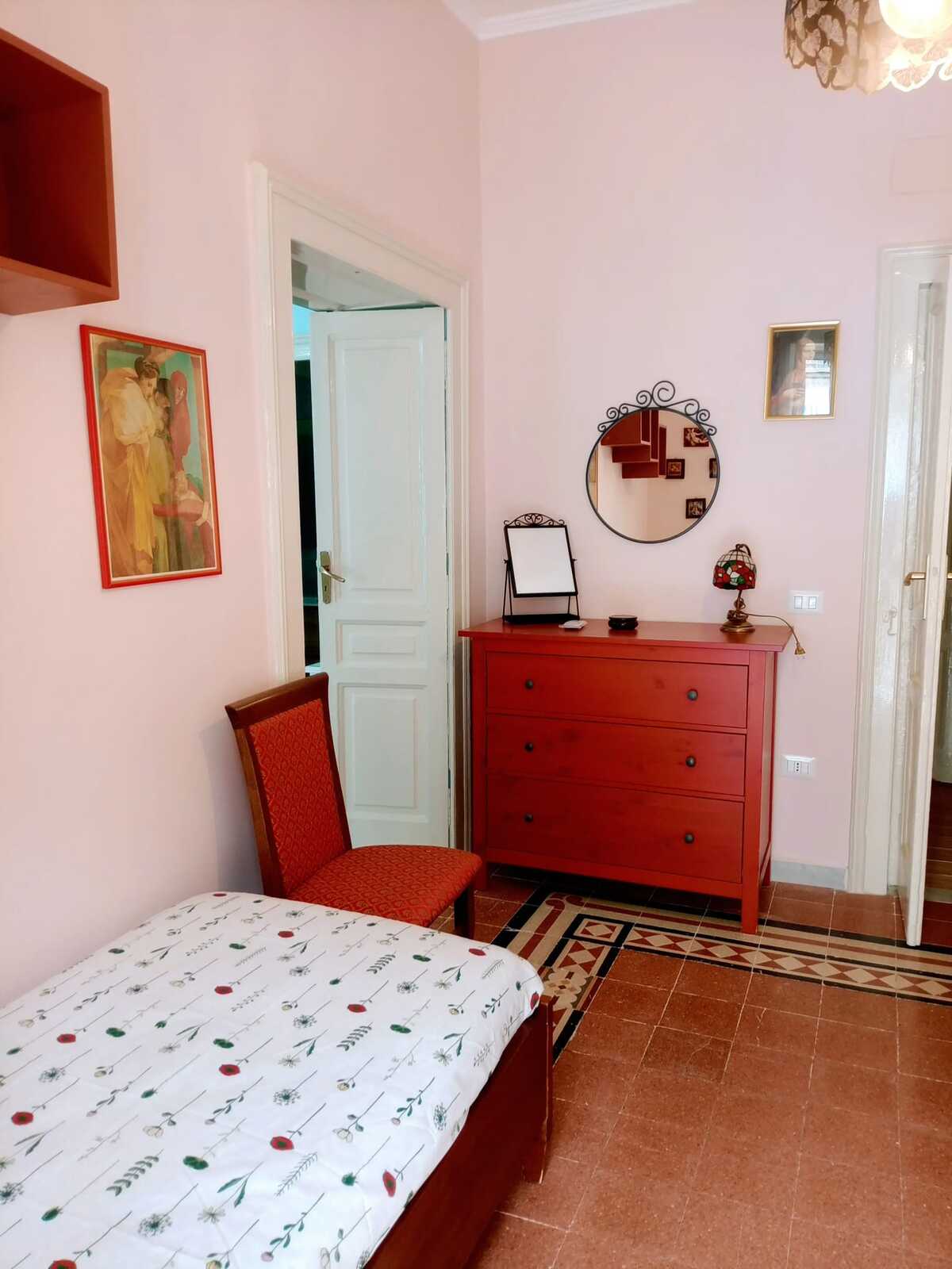 Appartement 2 chambres avec terrasse vue Naples - Photo 11