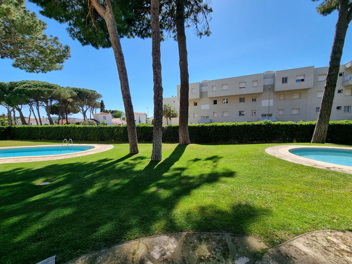 Appartement 2 ch avec terrasse et 3 piscines à L'Escala - Photo 2