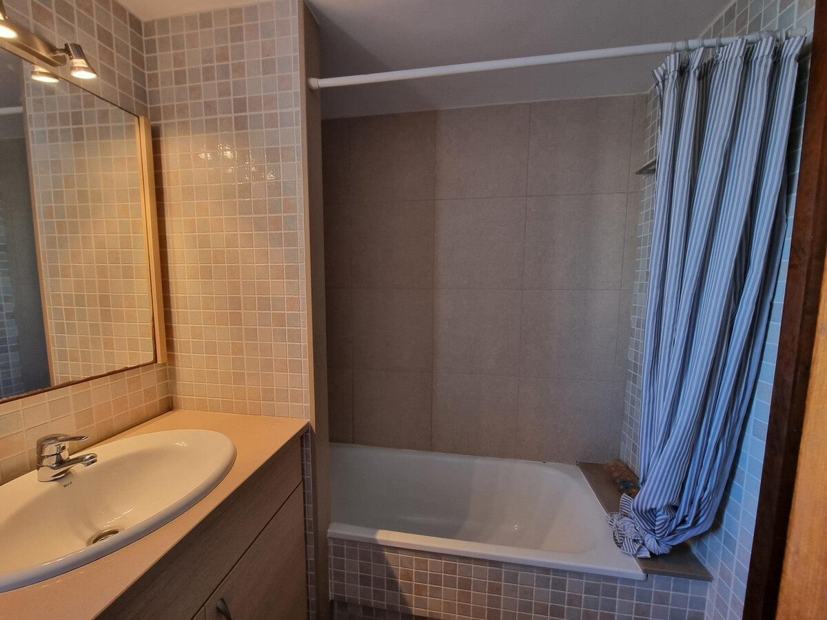 Appartement 2 ch avec terrasse et 3 piscines à L'Escala - Photo 17