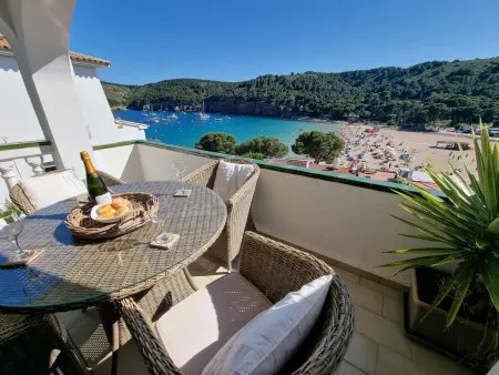 Location appartement à L'Escala, Charmant appartement à 50m de Cala Montgó avec 2 chambres et parking privé à LEscala