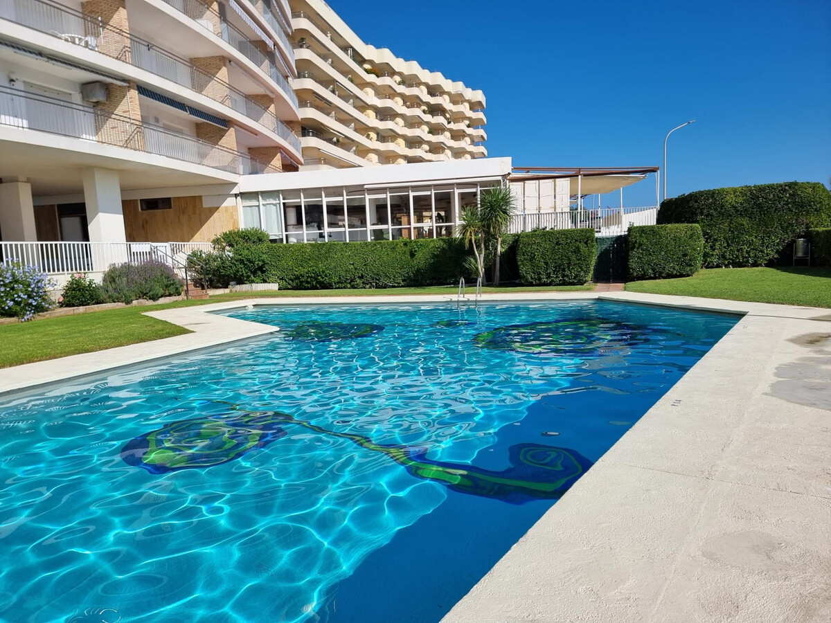 Appartement 2 chambres avec terrasse 20m² et piscine - Photo 1