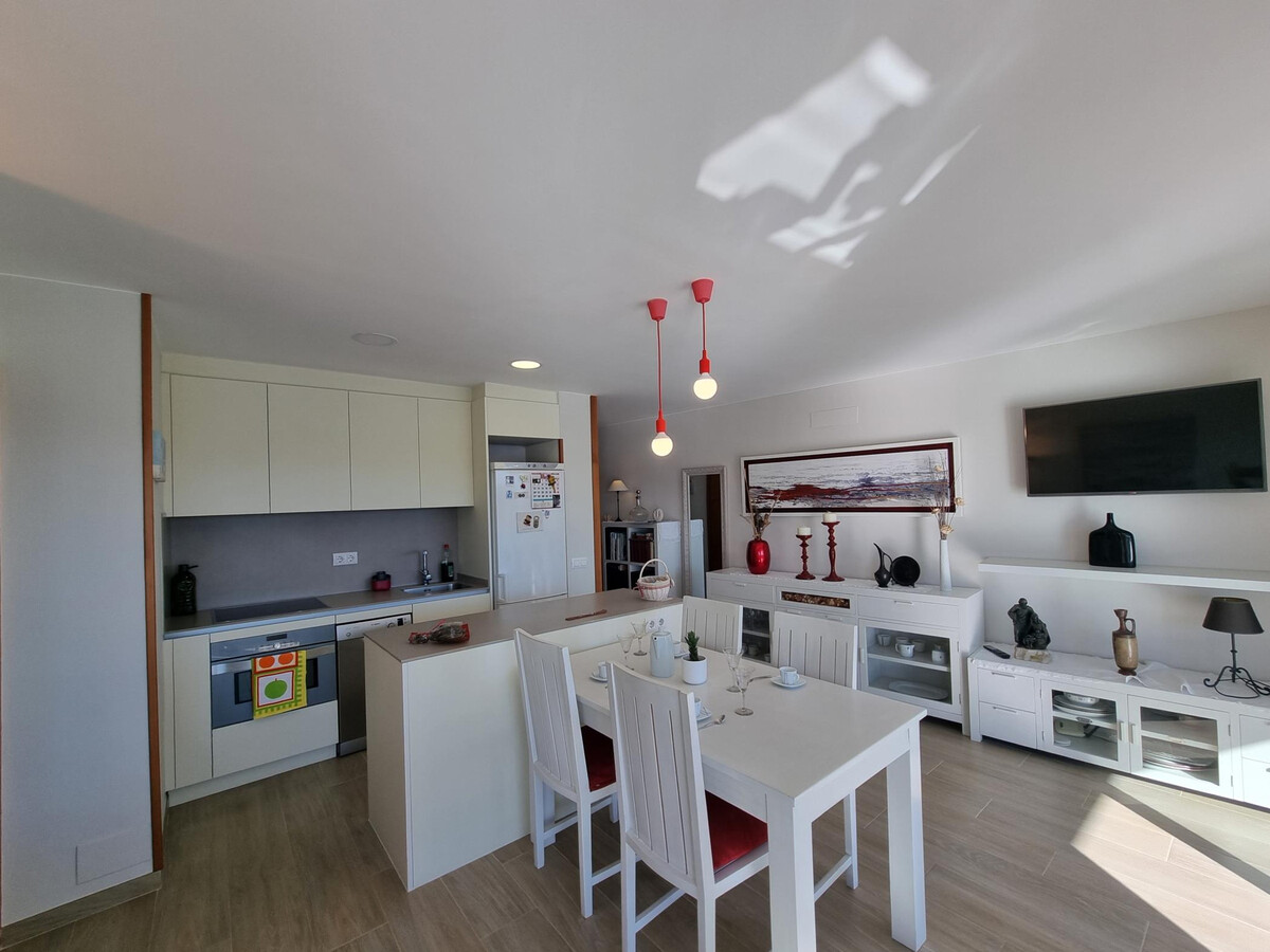 Appartement 2 chambres avec terrasse 20m² et piscine - Photo 10