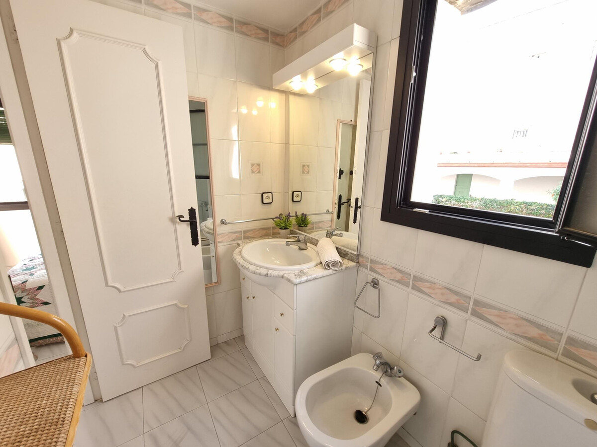 Appartement 3 chambres avec terrasse vue mer à L'Escala - Photo 15