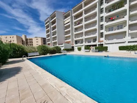 Location appartement à L'Escala, Bel appartement avec terrasse et piscine à LEscala