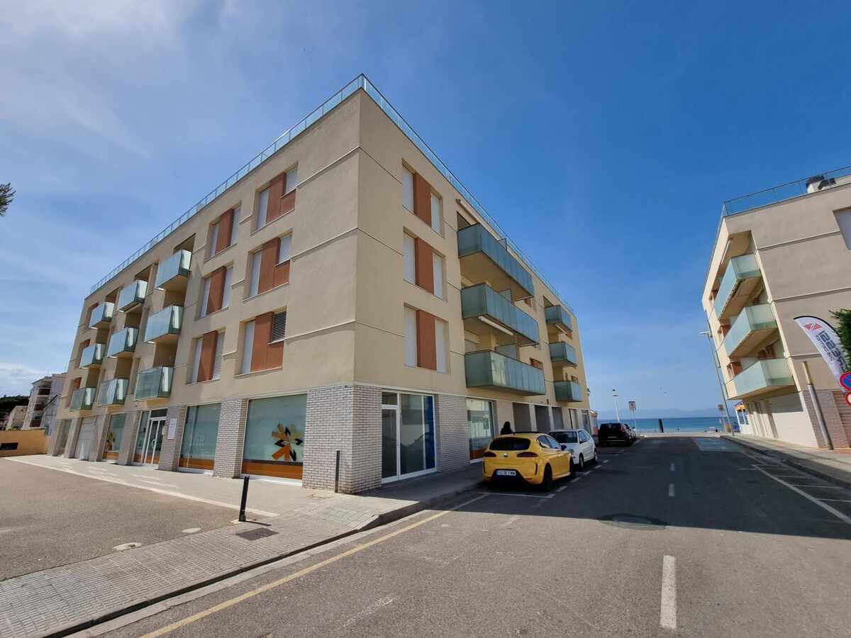 Appartement 3 chambres à L'Escala, accès direct plage - Photo 1
