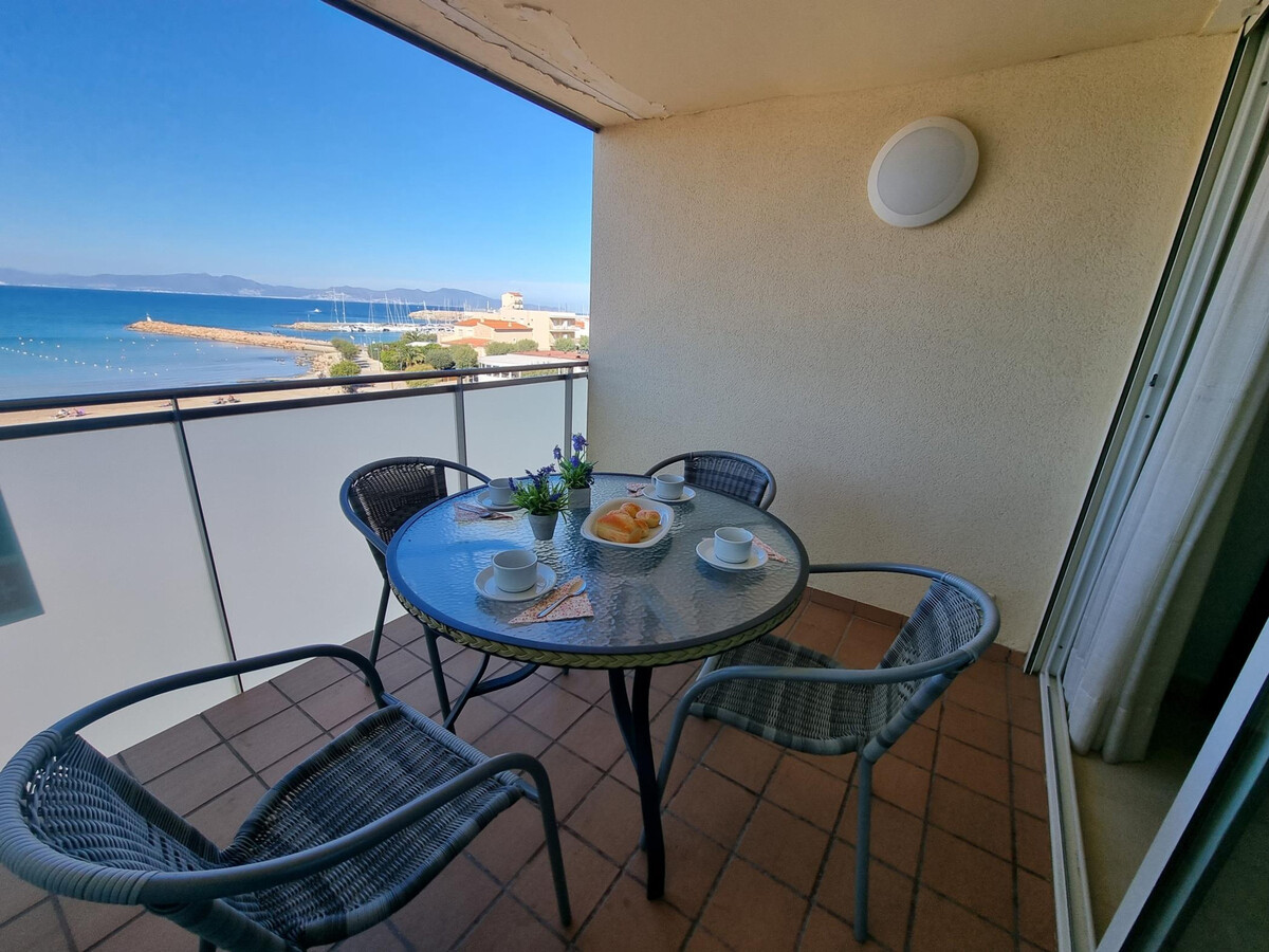 Appartement 3 chambres à L'Escala, accès direct plage - Photo 3