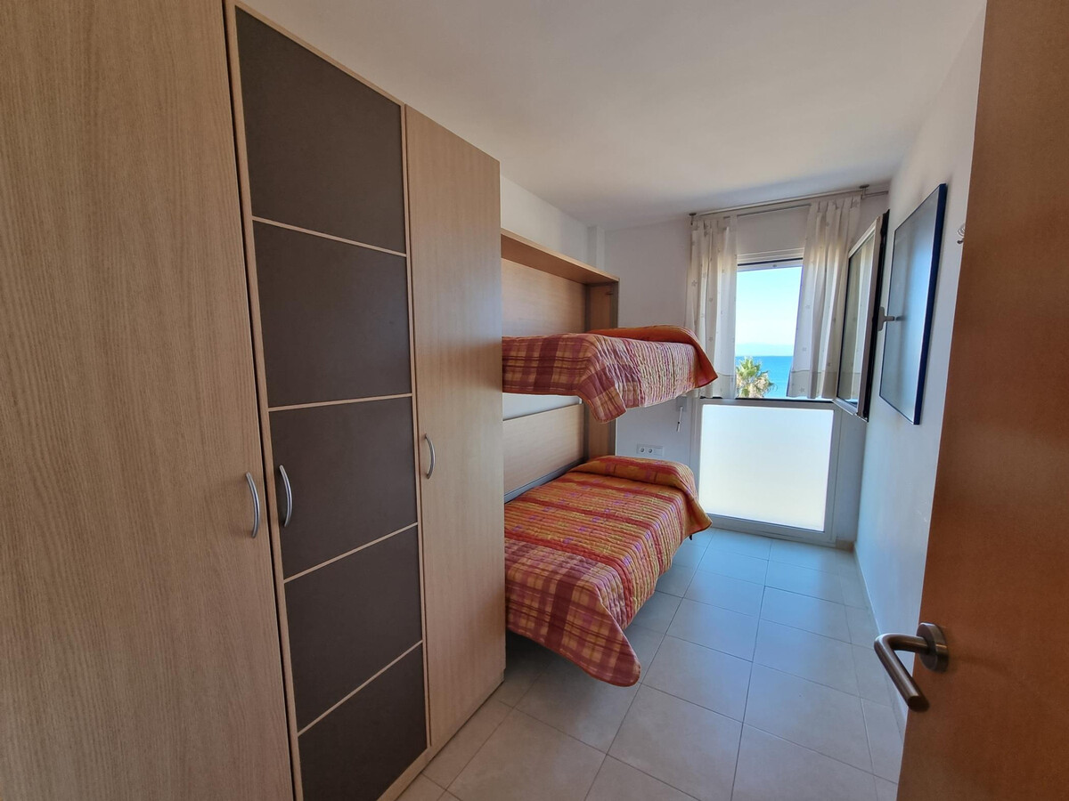Appartement 3 chambres à L'Escala, accès direct plage - Photo 19