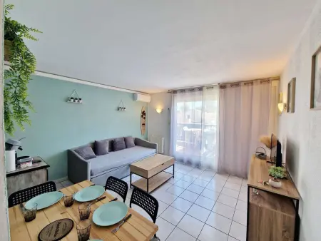Appartement rénové à Marseillan avec terrasse ensoleillée - Photo 1