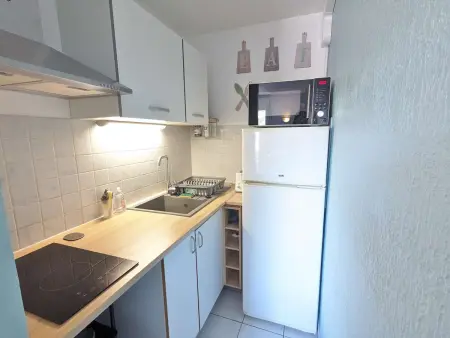 Appartement rénové à Marseillan avec terrasse ensoleillée - Photo 2