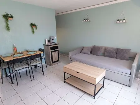 Appartement rénové à Marseillan avec terrasse ensoleillée - Photo 7