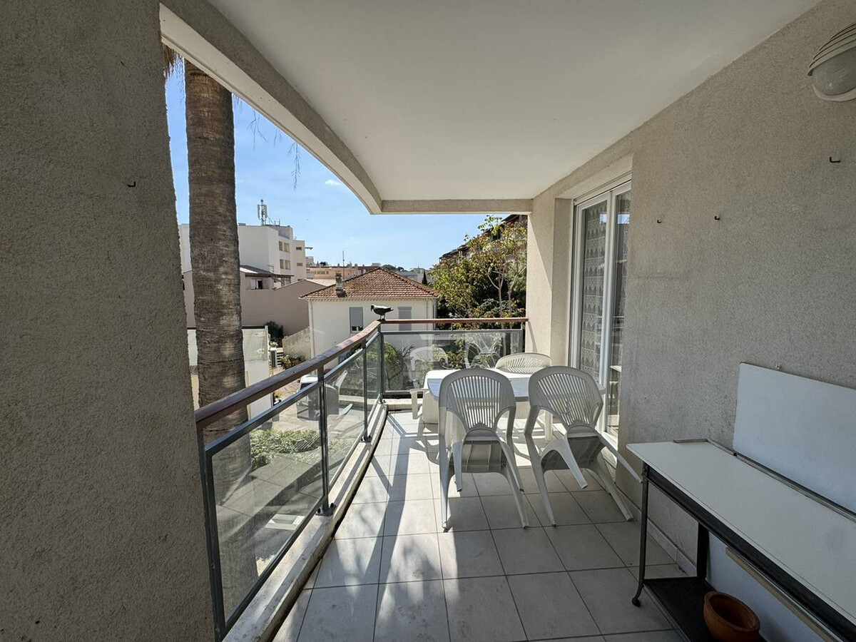 Appartement 6 personnes climatisé centre-ville Cavalaire - Photo 3