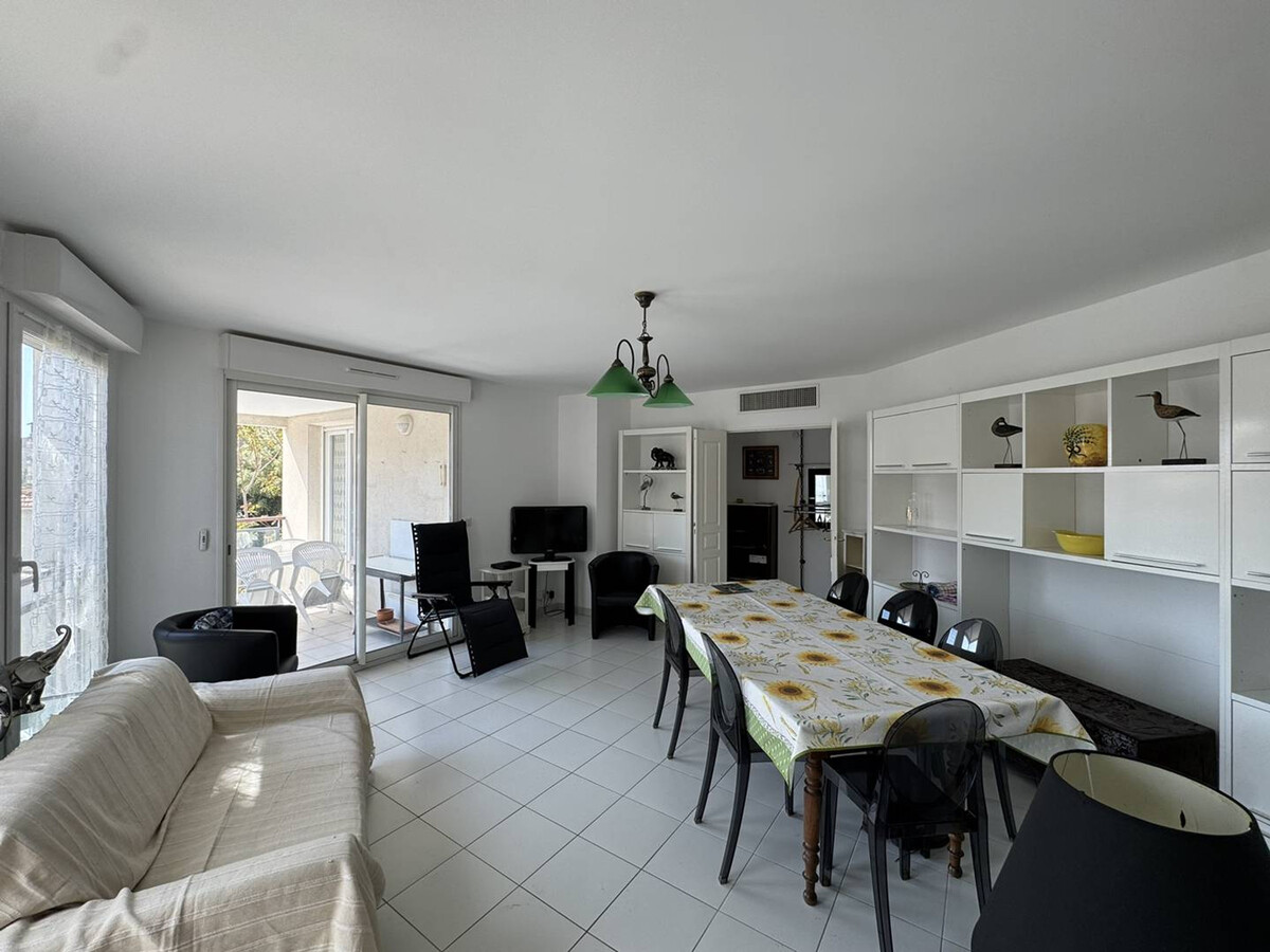 Appartement 6 personnes climatisé centre-ville Cavalaire - Photo 4