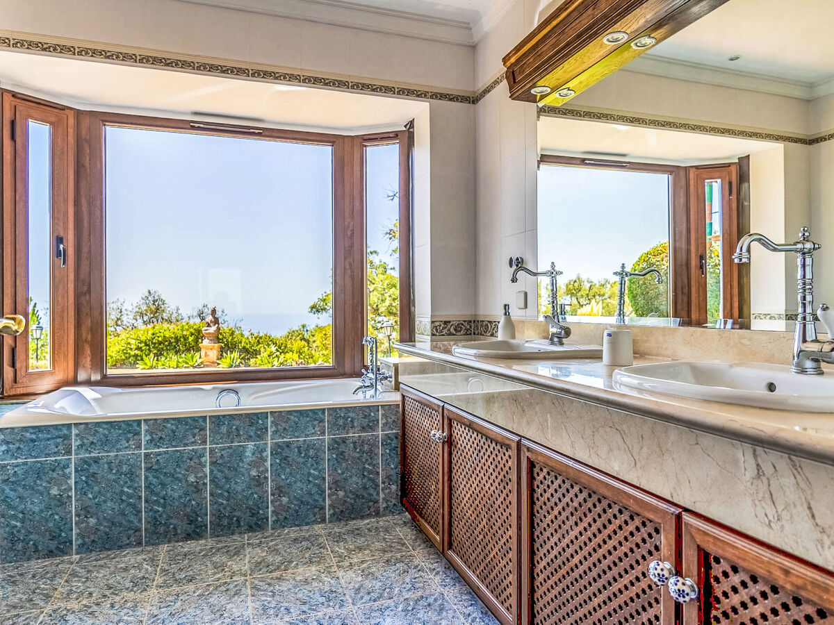 Villa Serena Marbella – piscine couverte chauffée sur 5 ha - Photo 32