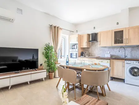 Location appartement à Grimaud, Hameau de Guerrevieille