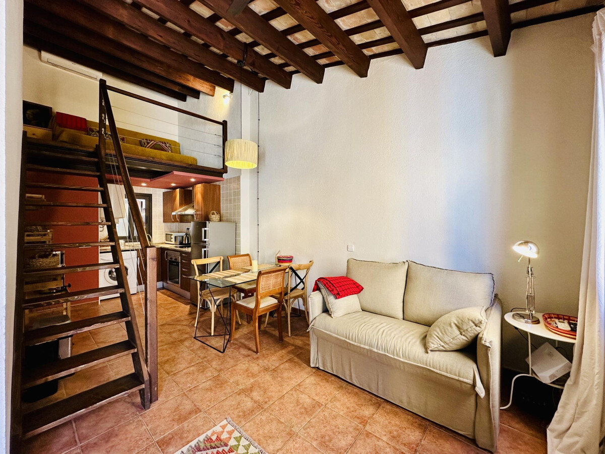 Appartement rénové 150 m de la plage à Sant Feliu - Photo 4