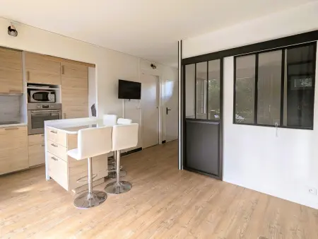 Location appartement à Arcachon, Studio Charmant Proche Plage pour 2 Pers avec Parking