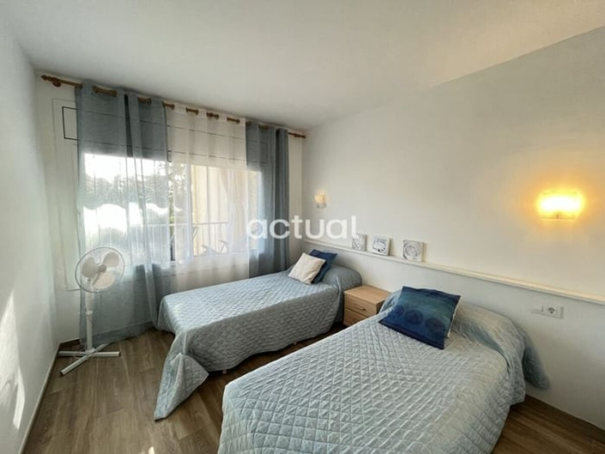 Appartement 2 chambres à 450m de la plage, parking inclus - Photo 3