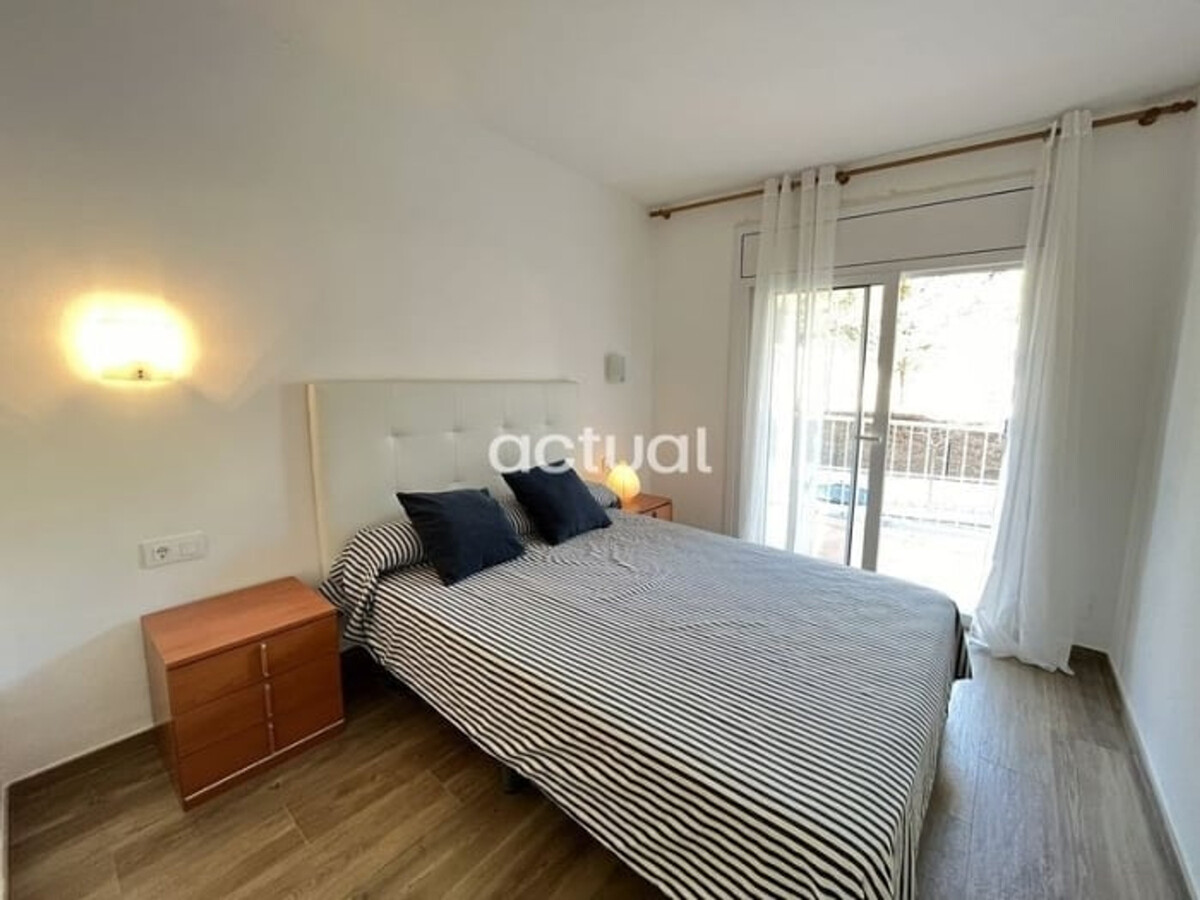Appartement 2 chambres à 450m de la plage, parking inclus - Photo 4