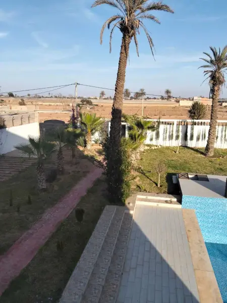 Villa avec piscine privée 8x4 m à Touzaikou, 3 chambres, 8 pers. : photo 2
