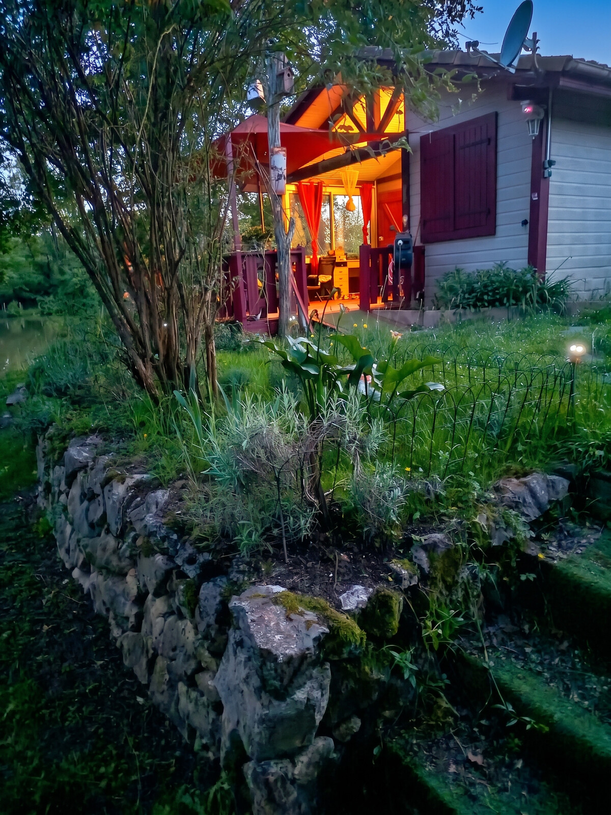 Chalet avec vue sur le lac et terrasse privée à Estang - Photo 7
