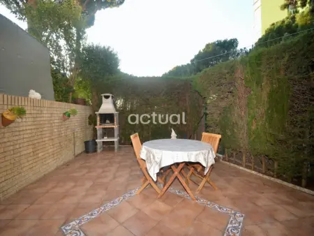 Location appartement à Platja d'Aro i S'Agaró, Charmant appart. avec jardin privatif, accès piscine
