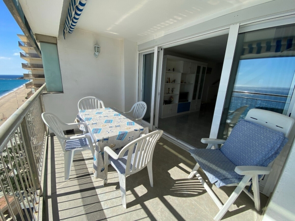 Duplex première ligne de mer, 11e étage à Platja d'Aro - Photo 4