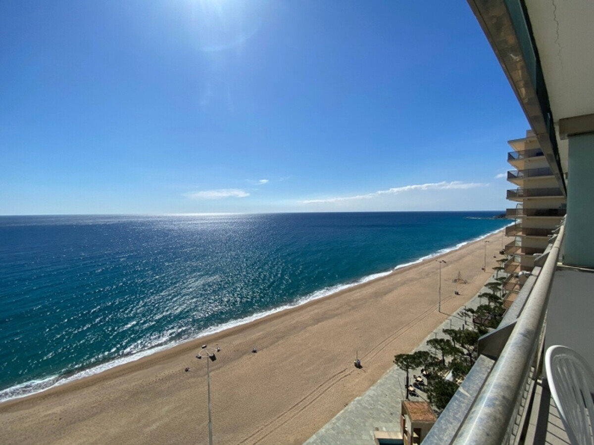 Duplex première ligne de mer, 11e étage à Platja d'Aro - Photo 5
