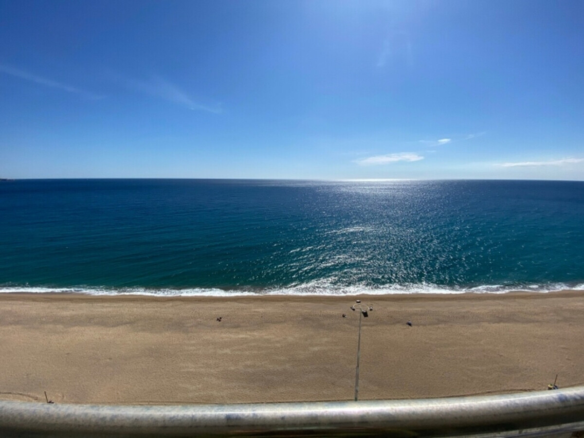 Duplex première ligne de mer, 11e étage à Platja d'Aro - Photo 6