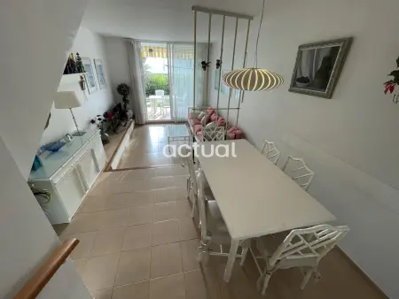 Maison mitoyenne familiale proche plage avec piscine et WiFi - Photo 9