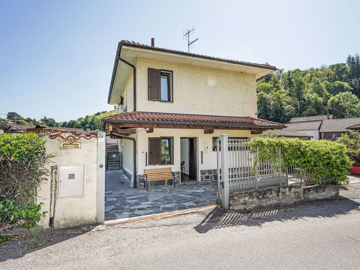 Lake It Easy – Appartement rénové à Castelveccana - Photo 1