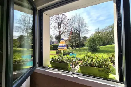 Rez-de-jardin avec terrasse sud à 800 m de la plage, Erquy : photo 11