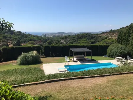 Location maison à Platja d'Aro i S'Agaró, Maison 4 chambres avec piscine privée et parking à Platja dAro