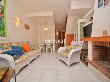 Maison mitoyenne cosy, proche plage, terrasse, piscine commune, Wifi et parking à Platja d'Aro - Photo 14