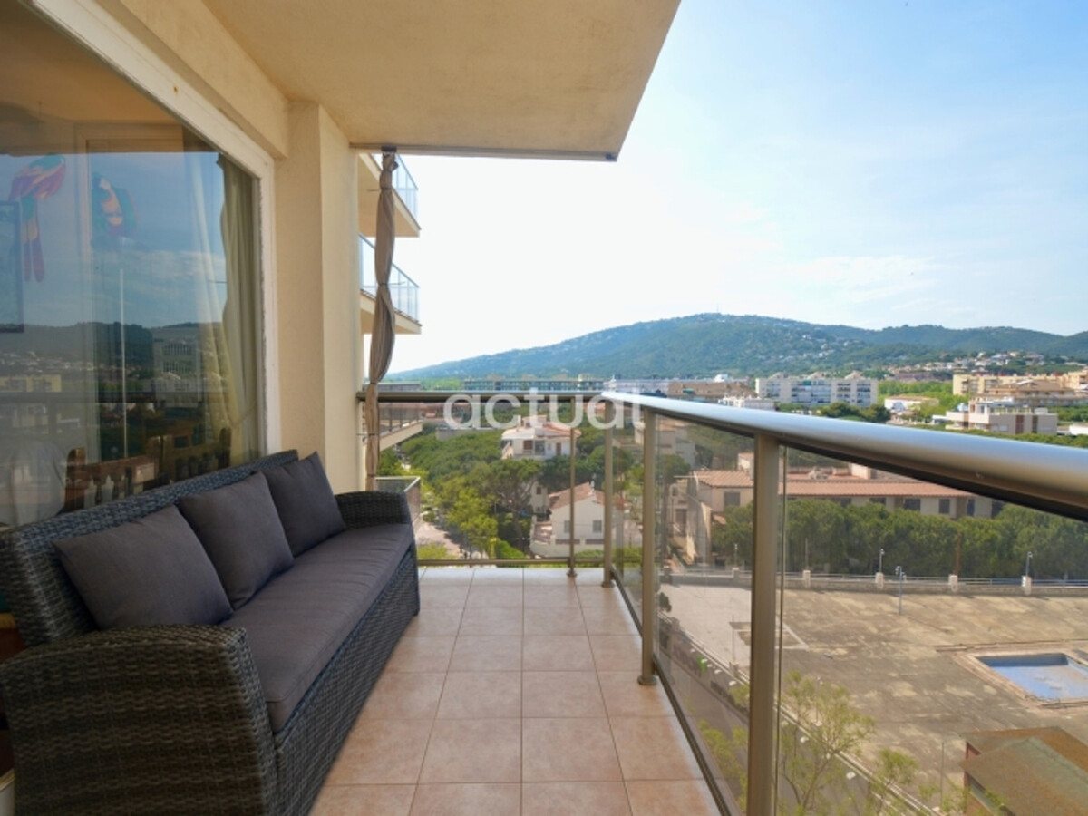Appartement 6e étage, terrasse vue mer à Platja d'Aro - Photo 4