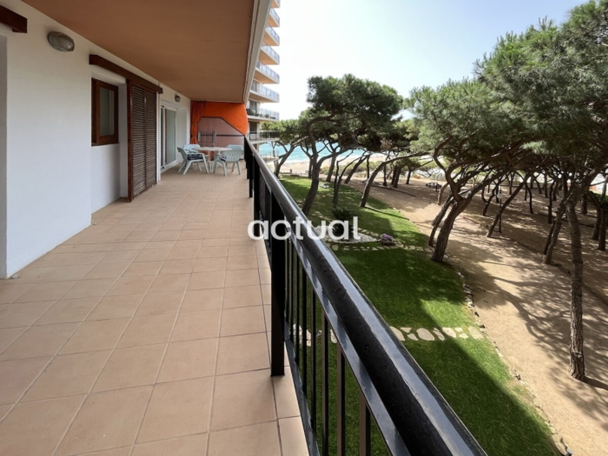 Appartement 4 chambres bord de mer avec parking à Platja d'Aro - Photo 1