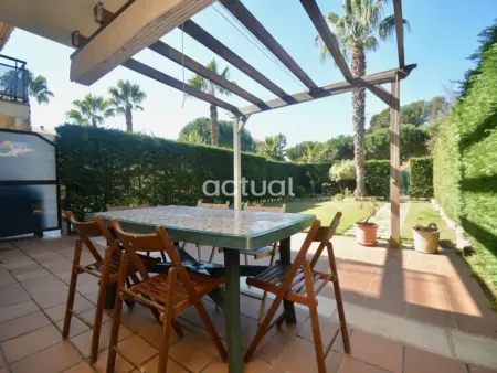 Location appartement à Platja d'Aro i S'Agaró, Appartement avec jardin, piscine et parking à Platja dAro