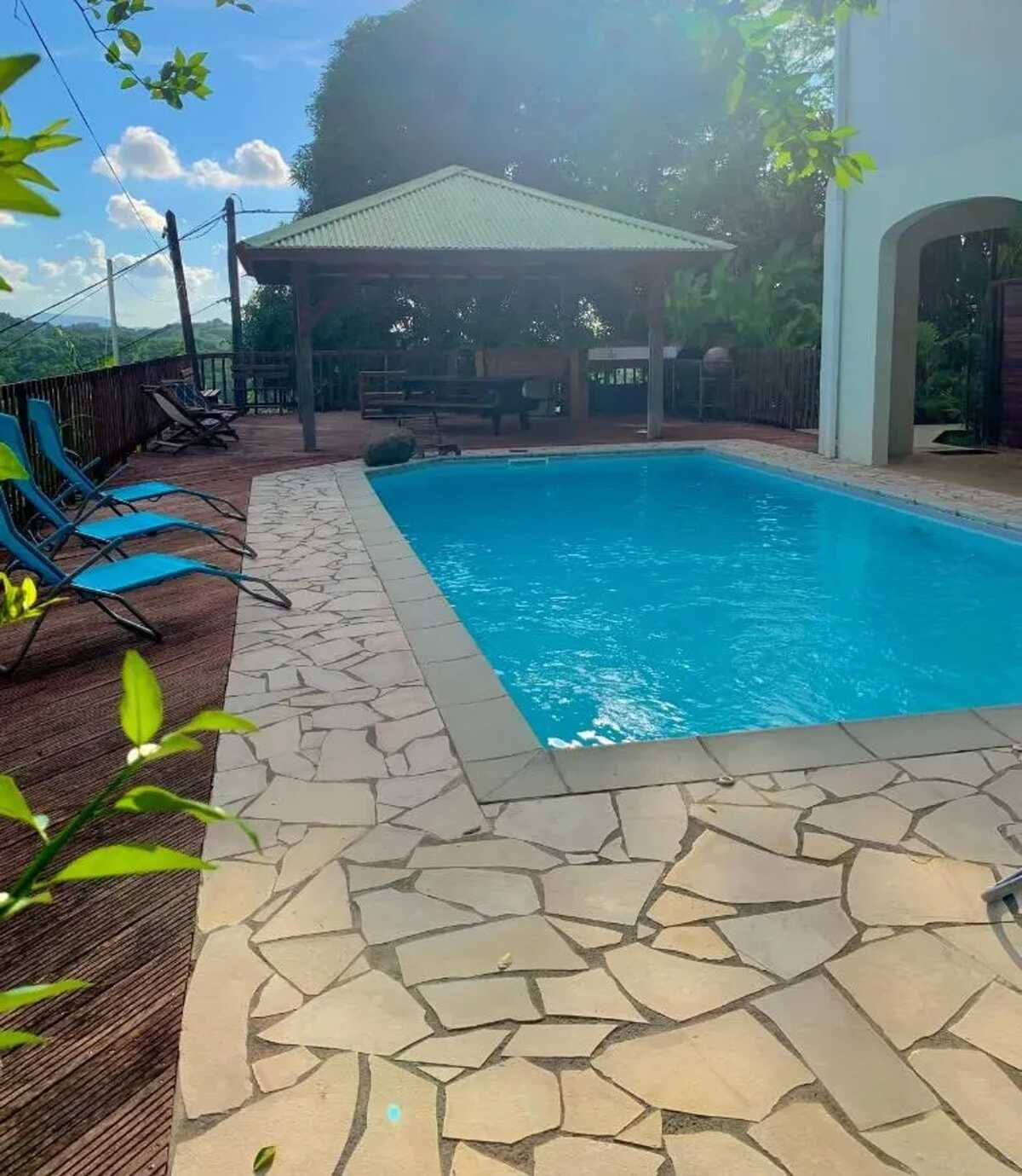 Appartement 120m² à Ducos, piscine privée et vue montagne - Photo 2