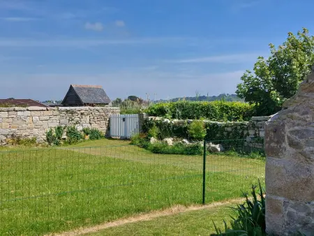 Maison 1920 rénovée 2025, vue mer, jardin clos, Île Grande - Photo 19